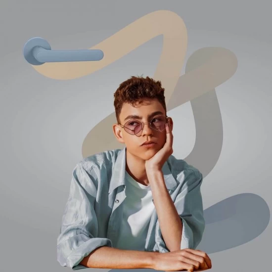 CB - MOOD ONE - R MOM - modrá matná (C06)