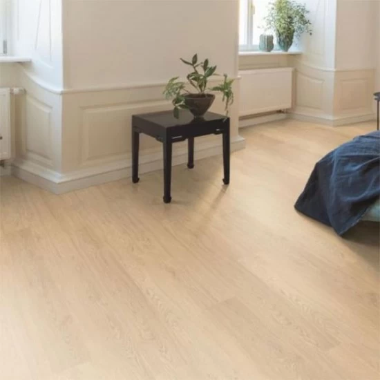 Laminátová Podlaha EGGER HOME 8/32 Classic 402523 Dub Matera svetlý EHL107 O 8 mm AC4/32 1-lamela CLIC it!