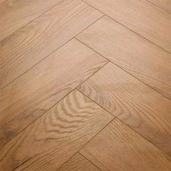 Laminátová Podlaha KRONO (1590476) Herringbone 8 - Dub Inca Carpenter- 630x126 mm - HO 8 mm AC5/32 4V - rybia kosť - 1clic2go pure+