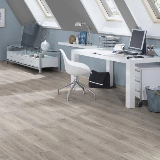 Vodeodolná Laminátová Podlaha KRONO (1870451) Atlantic 8 Dub Silverdale K451 HO 8 mm AC4/32 4V 1-lamela 1clic2go pure
