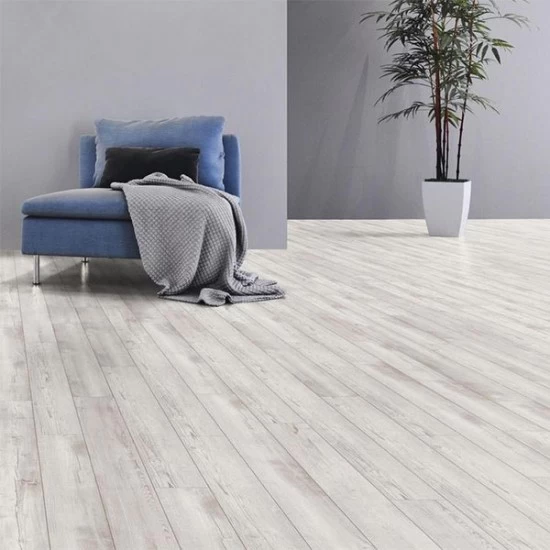 Laminátová Podlaha KAINDL CLASSIC TOUCH Premium - Borovica Grizzly (K4376) - 1383x159x8 mm - AC4 - Fold Down Laminátová Podlaha KAINDL CLASSIC TOUCH Premium - Borovica Grizzly (K4376) - 1383x159x8 mm - AC4 - Fold Down