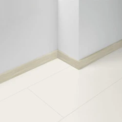 Lišta soklová Parador SL5 Borovica D005 Vodeodolná 1745297 2200x16x50 mm