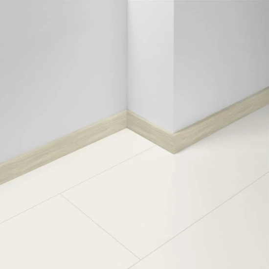 Lišta soklová Parador SL5 Borovica D005 Vodeodolná 1745297 2200x16x50 mm