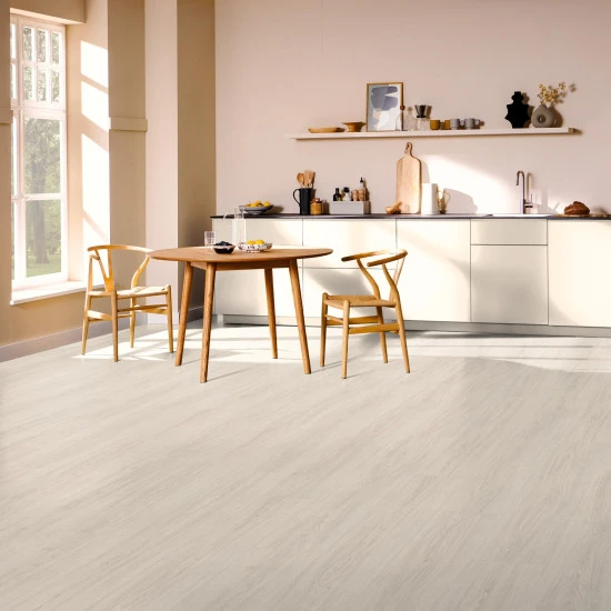 EGGER NatureSense Aqua 8/32 Large Dub Victoria biely SOL2026 N 8 mm AC4/32 4V 1-lamela Aqua CLIC it! (Art. 594457)