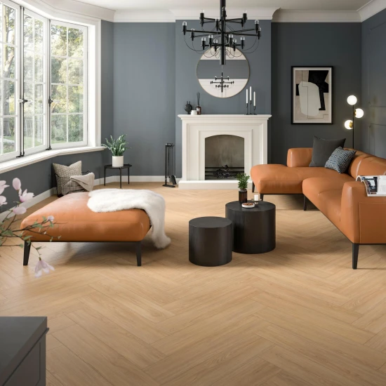 EGGER NatureSense Herringbone 8/32 Dub Casella prírodný SOL2152 N 8 mm AC4/32 4V 1-lamela (Art. 594419)