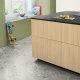 EGGER NatureSense Aqua 8/32 Kingsize Triestino Terrazzo sivé SOLF021 S 8 mm AC4/32 4V+1 1-lamela Aqua CLIC it! (Art. 591364)